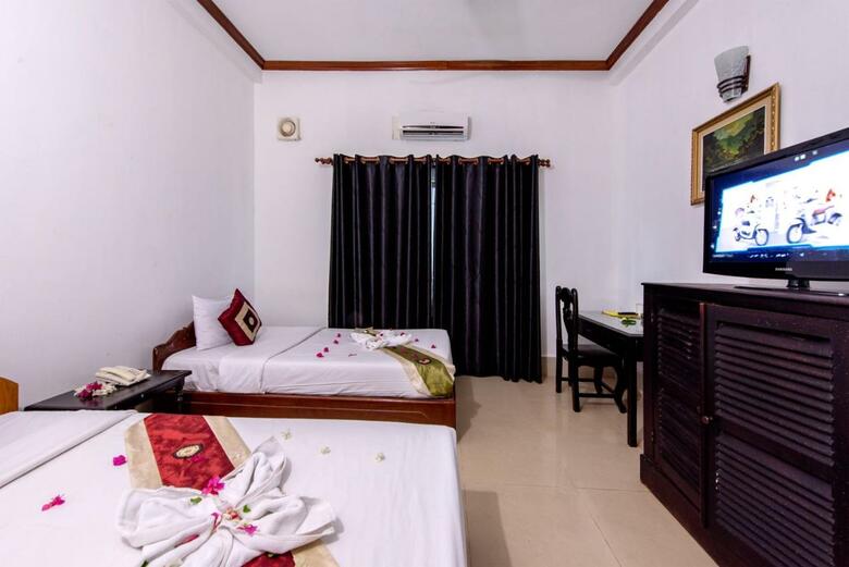 Hostal Tanei Guesthouse