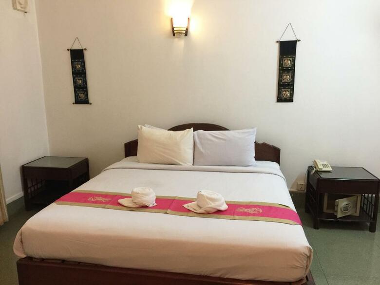 Hostal Tanei Guesthouse