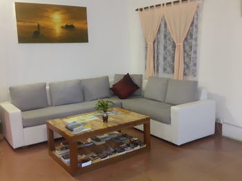 Hostal Schein Guesthouse & Restaurant