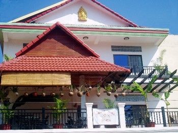 Hostal Schein Guesthouse & Restaurant