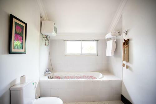 Sakara Boutique Villa