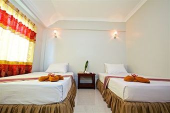 Damnak Riverside Hotel