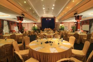 Ree Hotel