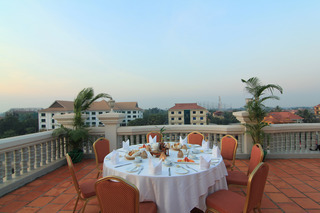Ree Hotel