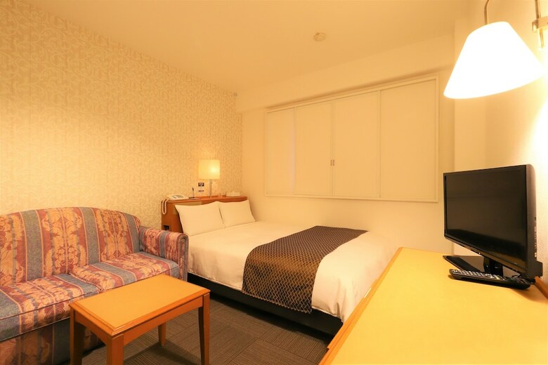 Ayase Kokusai Hotel