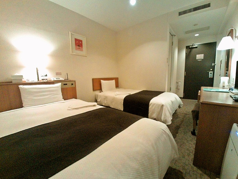 Ayase Kokusai Hotel