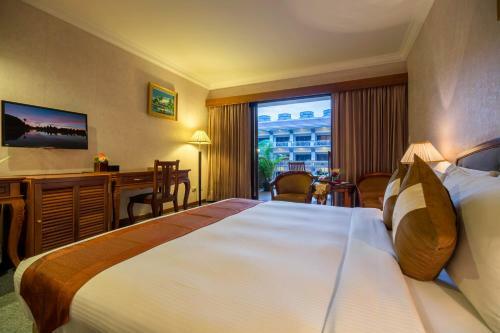 Angkor Howard Hotel