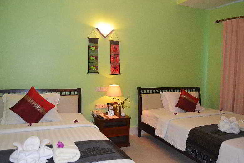 Parklane Hotel