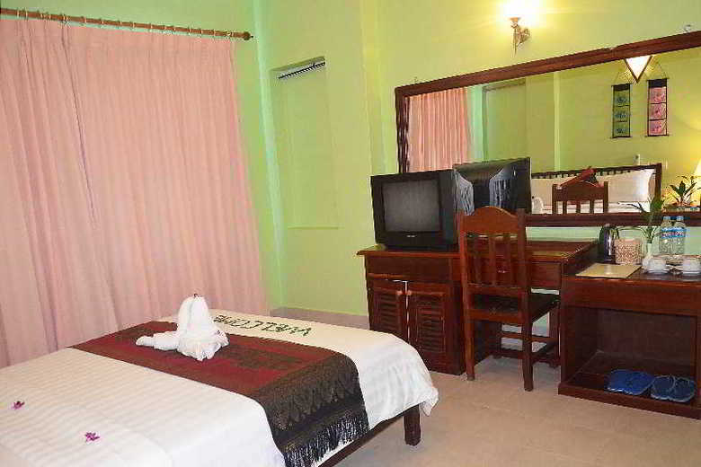 Parklane Hotel