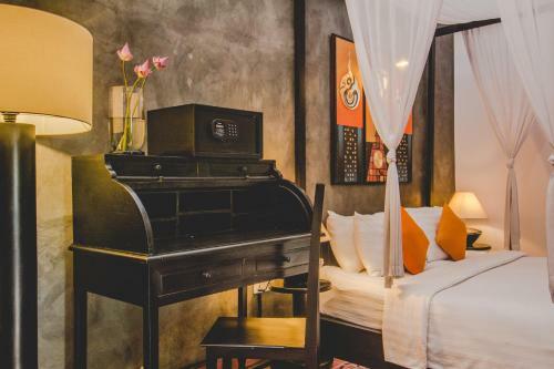 Mulberry Boutique Hotel