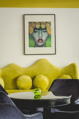 Mulberry Boutique Hotel
