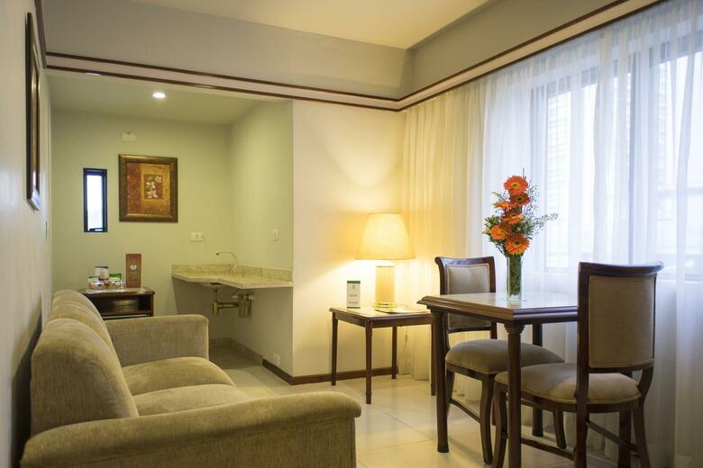 Hotel Bristol The Time