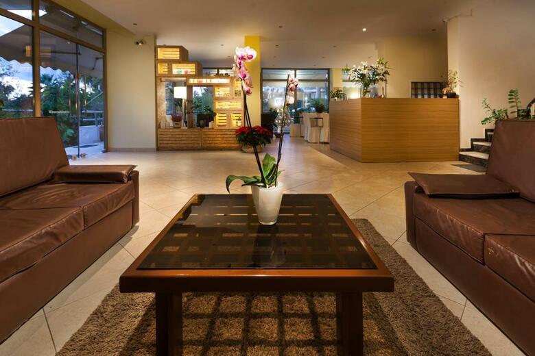 Minavra Hotel