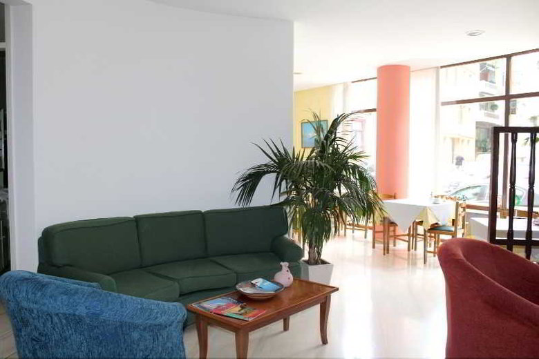 Nefeli Hotel