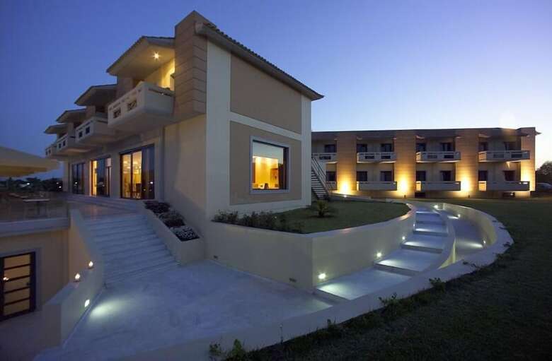 Dekelia Hotel