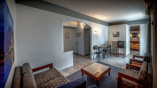 Zina Hotel Apartments