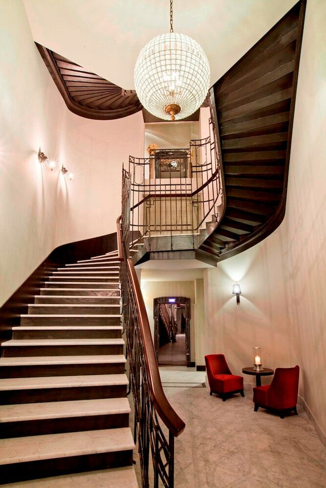 Astoria Hotel