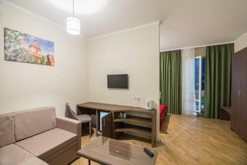 Hotel Pivdenniy