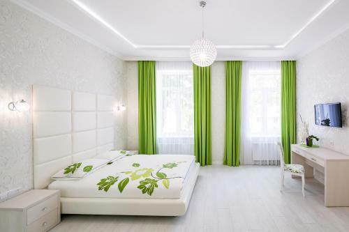 Crystal Apartments