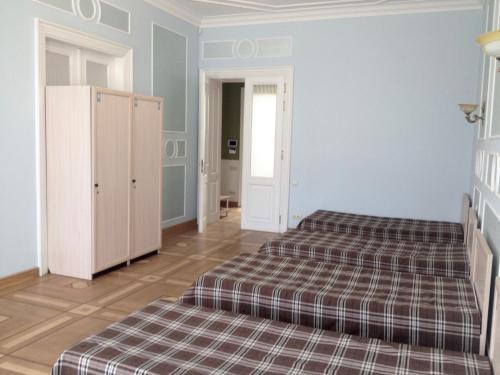 Deluxe Hostel Under The Roof