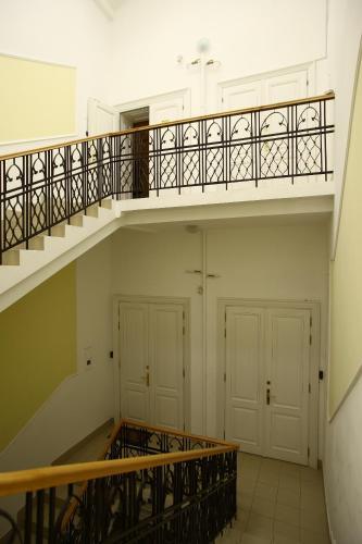 Deluxe Hostel Under The Roof