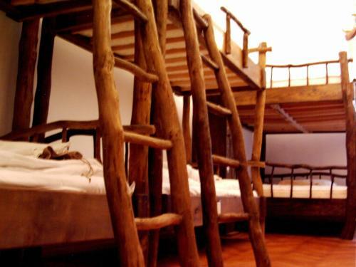 Ghostel - Medieval Hostel