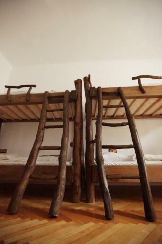 Ghostel - Medieval Hostel