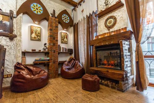 Ghostel - Medieval Hostel