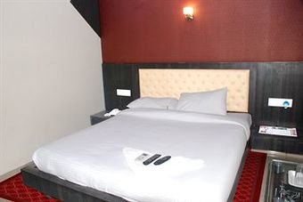 Hostal Hotel Adore Inn