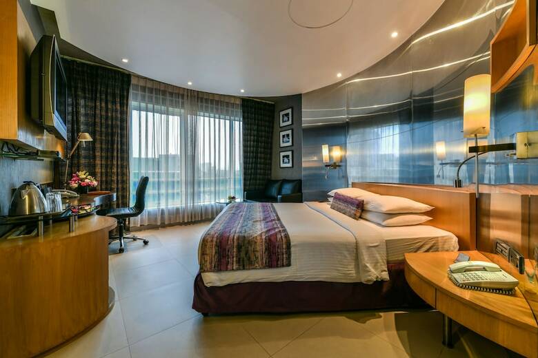 Hotel The Regale By Tunga