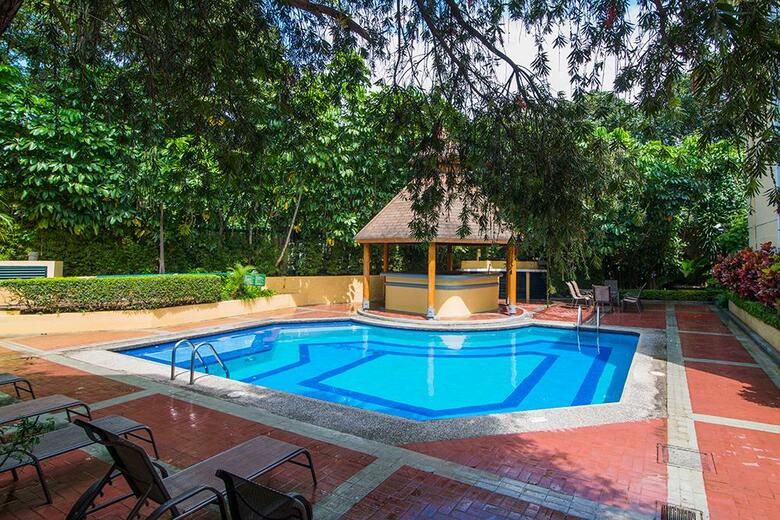 Hotel Apartotel & Suites Villas Del R�o