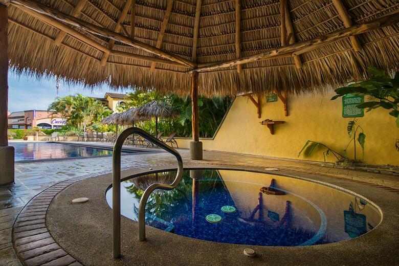 Hotel Apartotel & Suites Villas Del R�o