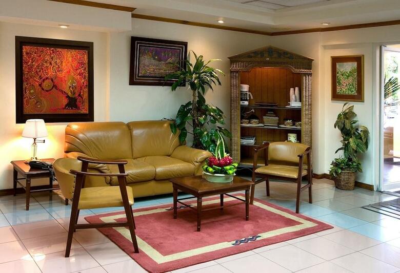 Hotel Apartotel & Suites Villas Del R�o