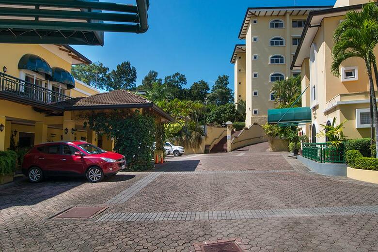 Hotel Apartotel & Suites Villas Del R�o