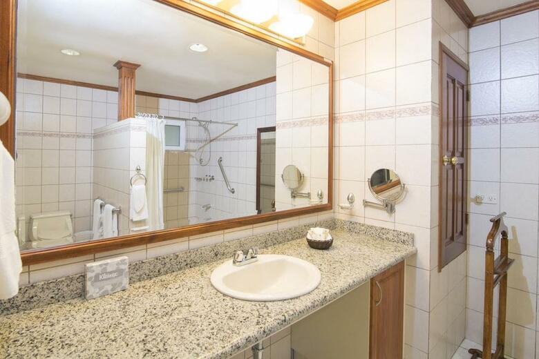 Hotel Apartotel & Suites Villas Del R�o