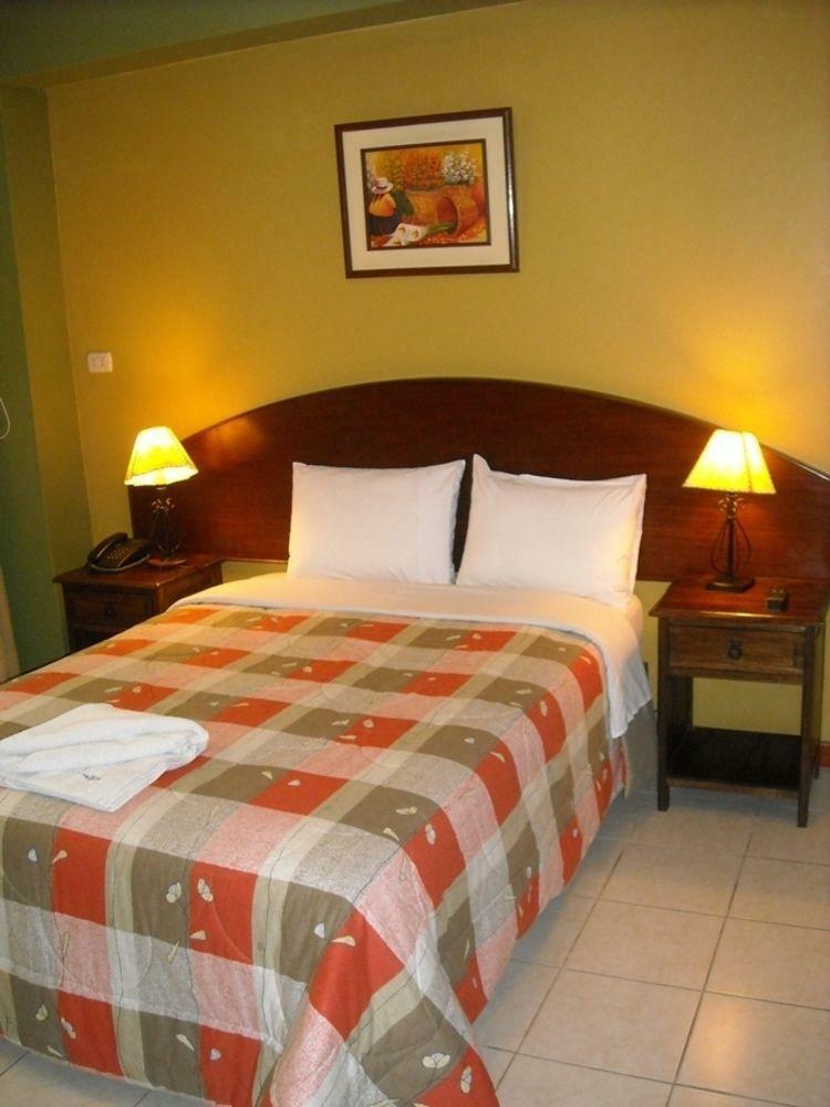 Hotel Suites Larco 656