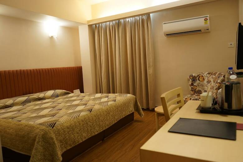 Hotel Diplomat