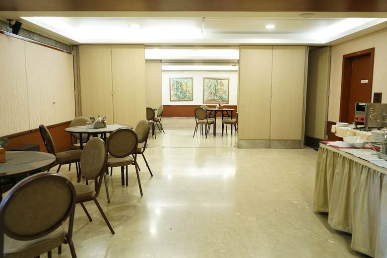 Hotel Diplomat