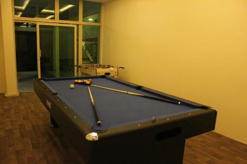 Meral Crown Hotel