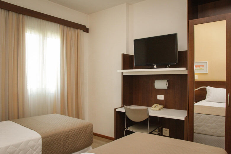 Hotel Bristol Centro C�vico