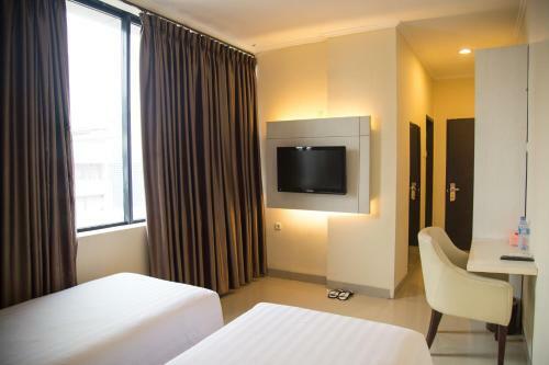 Glassio Hotel Roxy, Jakarta