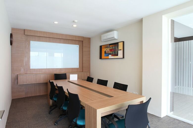 Hotel Avissa Suites