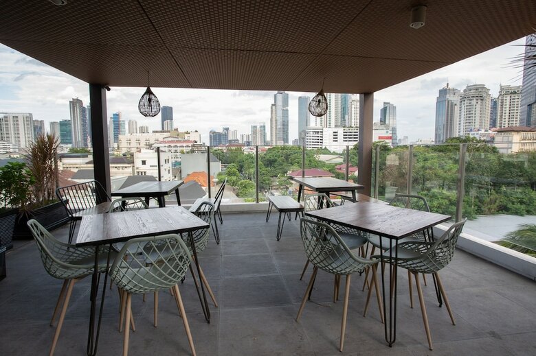Hotel Avissa Suites