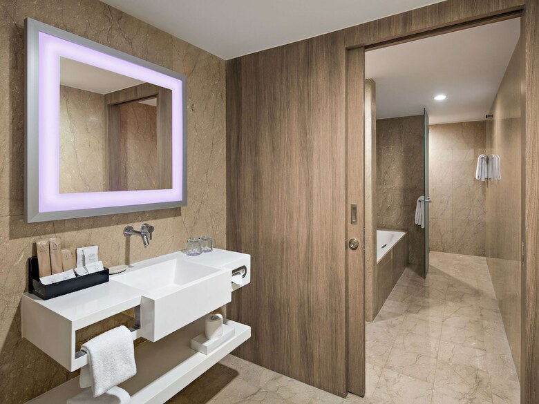 Hotel Novotel Jakarta Gajah Mada