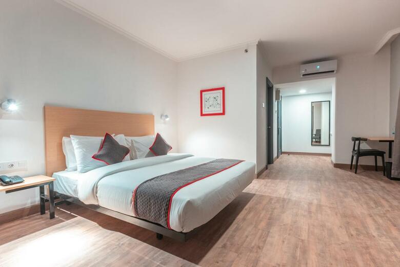 Alpine Hotel