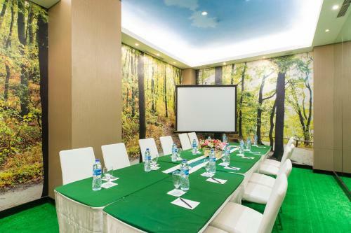 Royal City Hotel