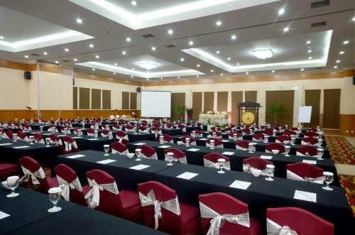 Grand Cempaka Hotel