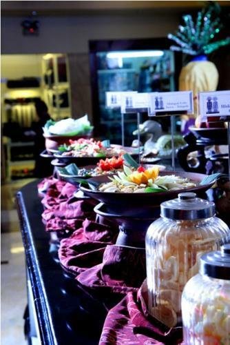 Grand Cempaka Hotel