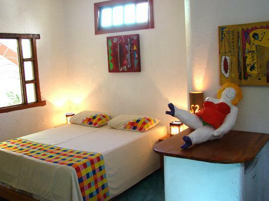 Aos Sinos Dos Anjos Art Hotel