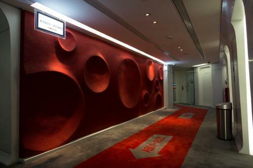 Guangzhou Planet Hotel